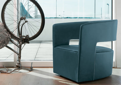 Gem Swivel Leather Armchair - Gamma Arredamenti
