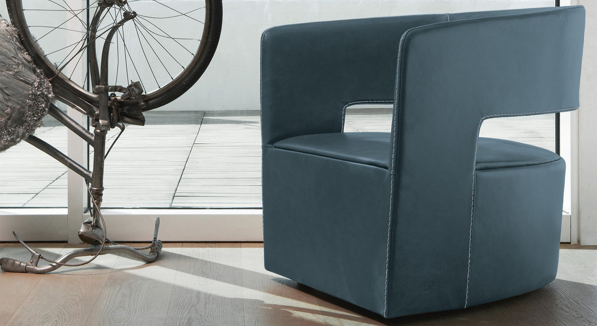 Gem Swivel Leather Armchair - Gamma Arredamenti