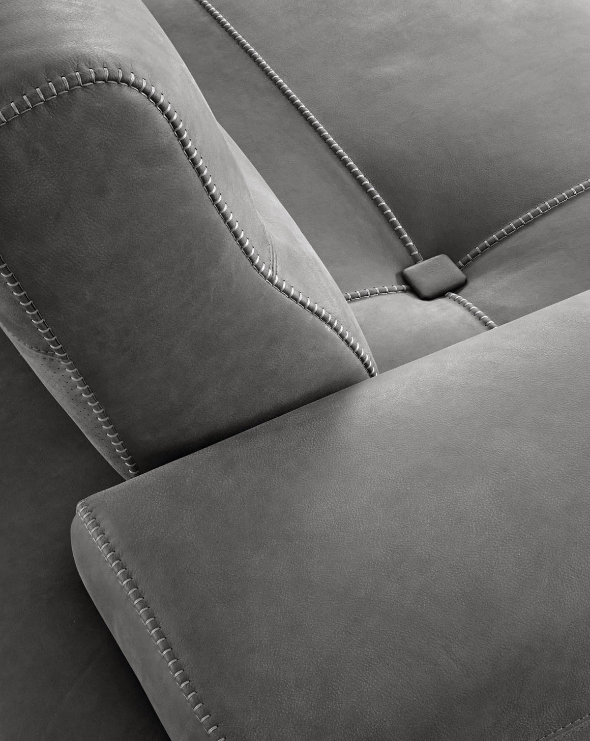 Smart Modular Leather Sectional - Gamma Arredamenti
